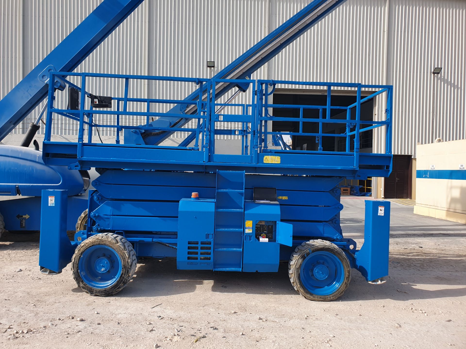 Genie, Model GS4390 15m All Terrain Scissor Lift, YOM 2005 - Image 3 of 4