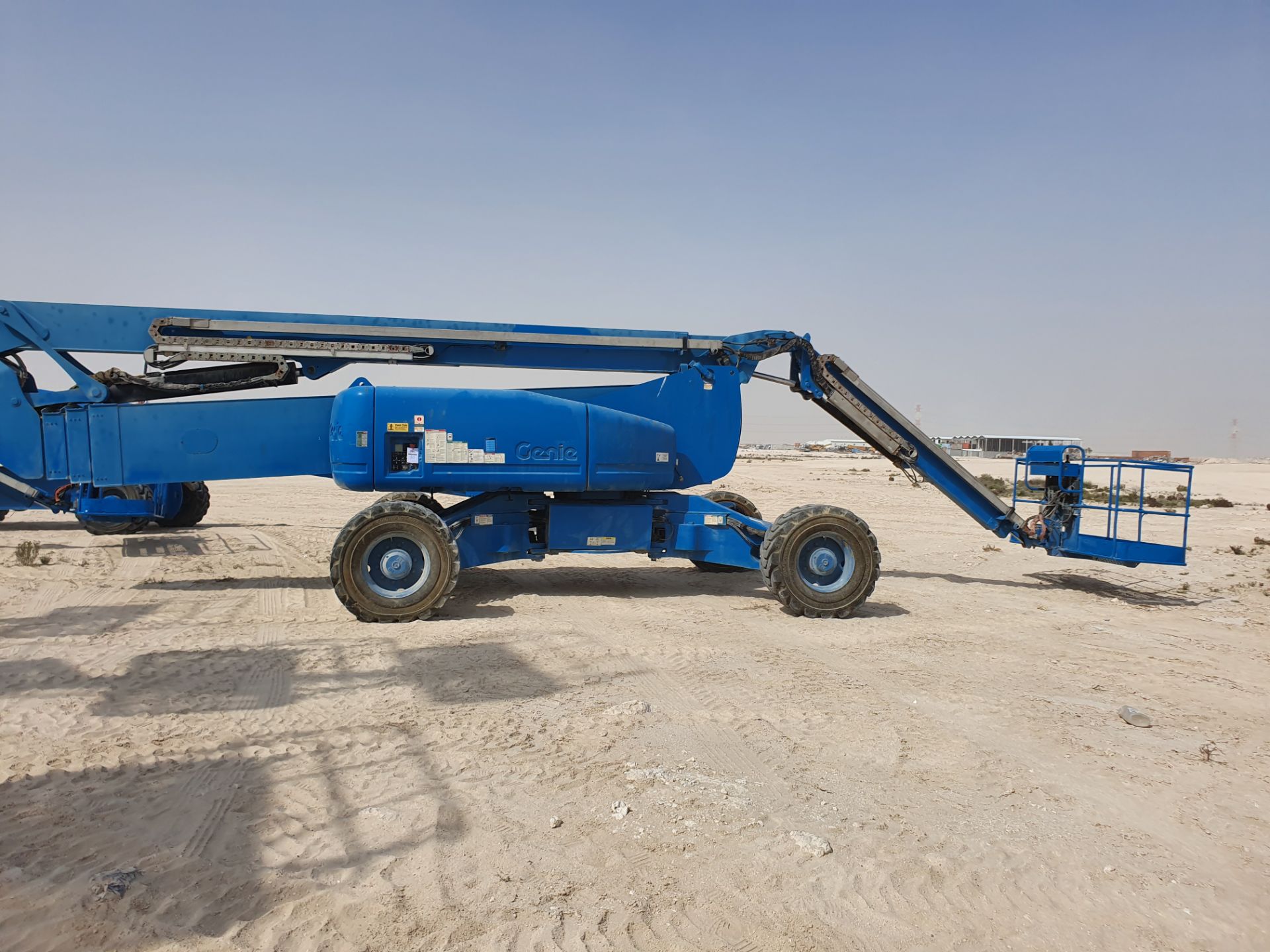 Genie, Model Z135/70 43m All Terrain Telescopic Boom Lift, YOM 2006 - Bild 4 aus 5