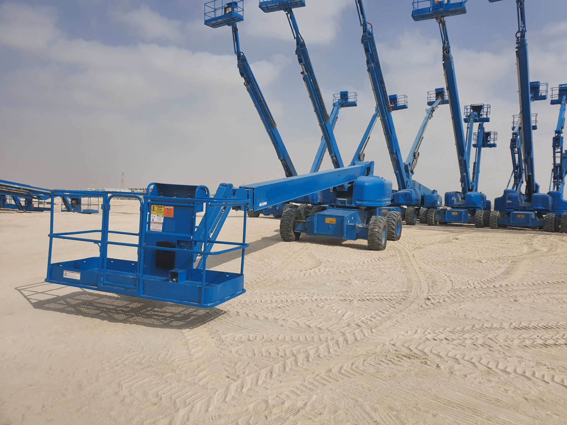 Genie, Model S85 27m All Terrain Telescopic Boom Lift, YOM 2005 - Image 3 of 8