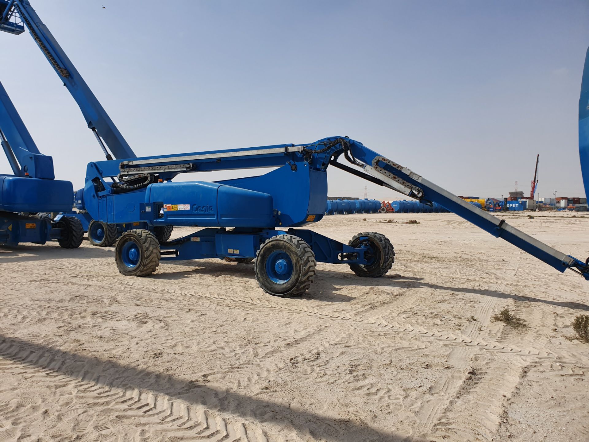 Genie, Model Z135/70 43m All Terrain Telescopic Boom Lift, YOM 2006 - Bild 4 aus 5