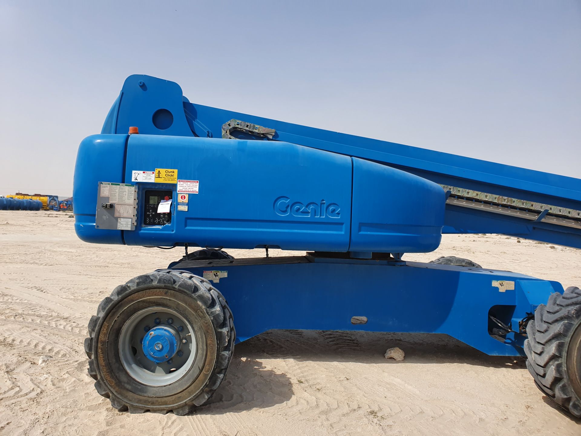 Genie, Model S125 40m All Terrain Telescopic Boom Lift, YOM 2002 - Bild 4 aus 7