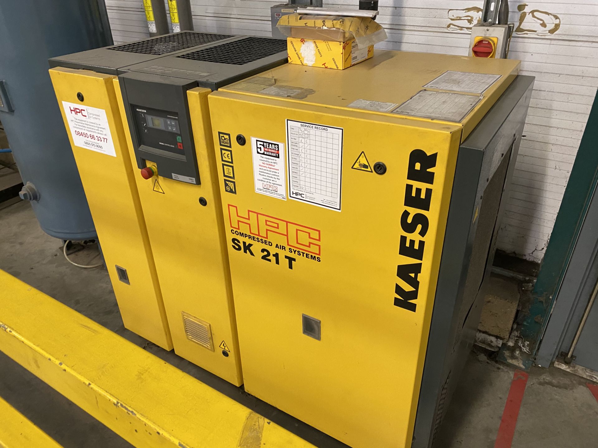 (2006) HPC Kaeser SK21T 8-Bar Packaged Air Compressor