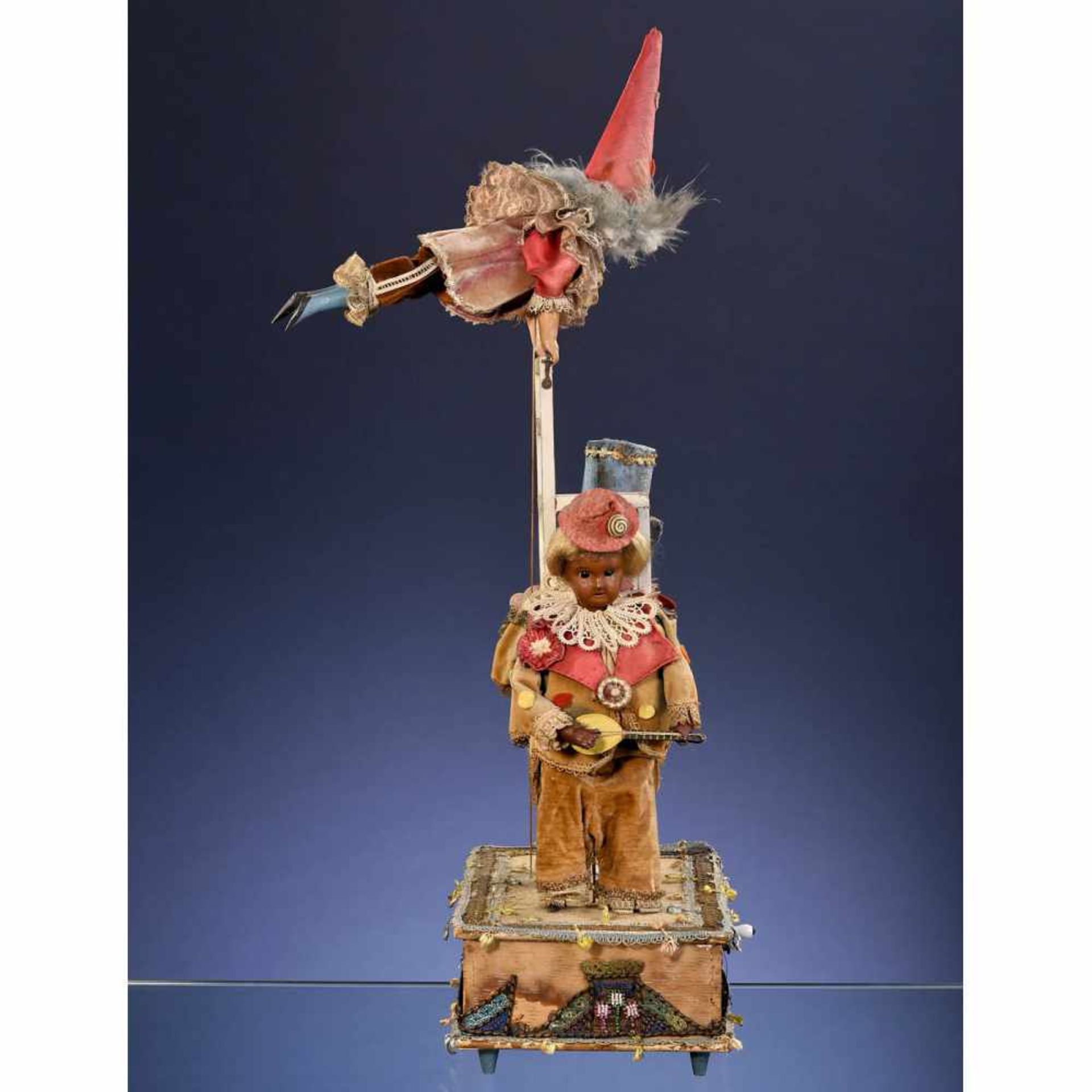 Unusual Musical Manivelle Musicians and Acrobat Automaton, c. 1920Maker unknown. Three figures - Bild 3 aus 4