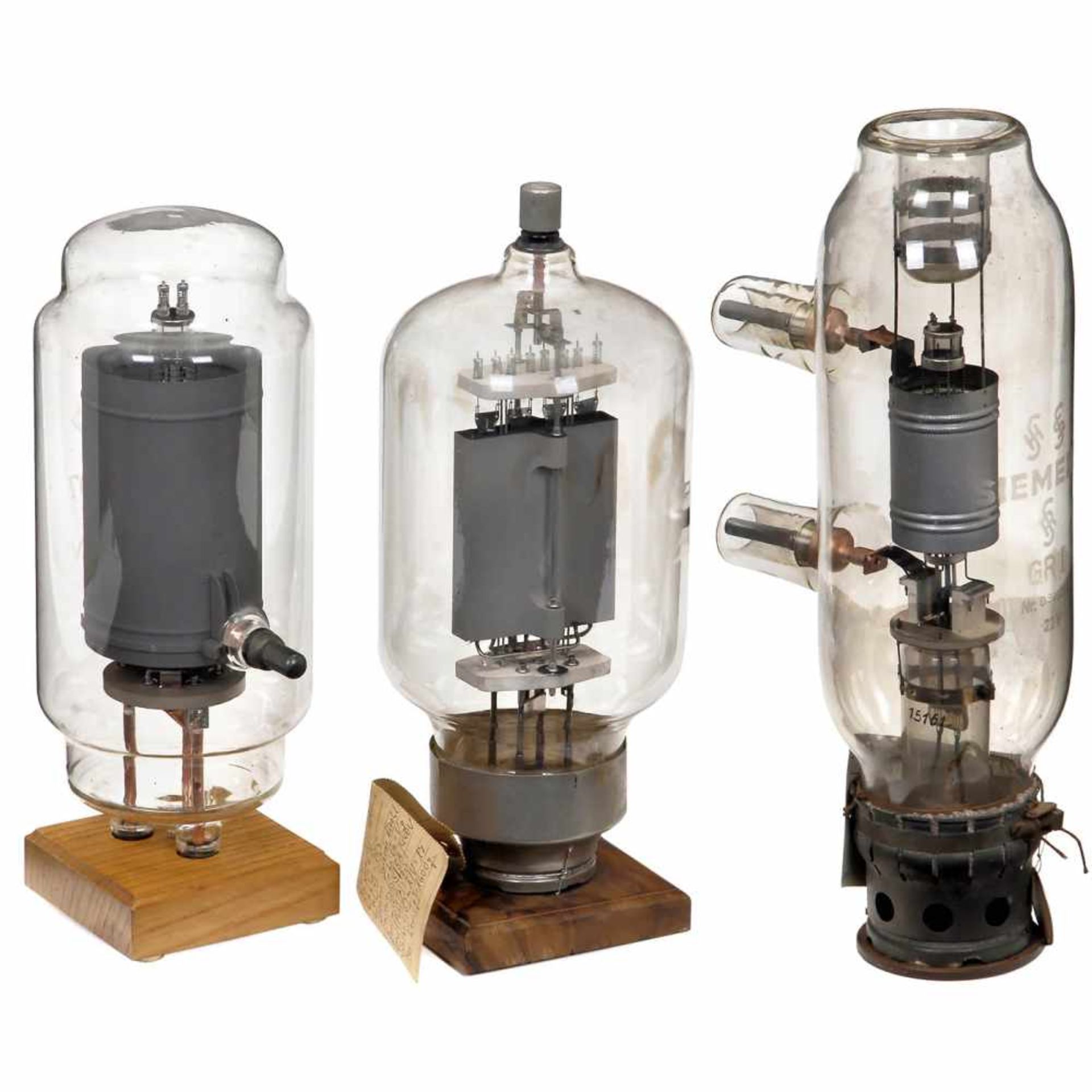 6 Large German Transmitting Tubes1) Telefunken RS 329, air-cooled 1-kW transmission triode. - 2) - Bild 2 aus 3