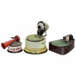 3 Toy Gramophones, c. 19301) "Bingola II", Bing Werke, Nuremberg. Lithographed tin case, spring-
