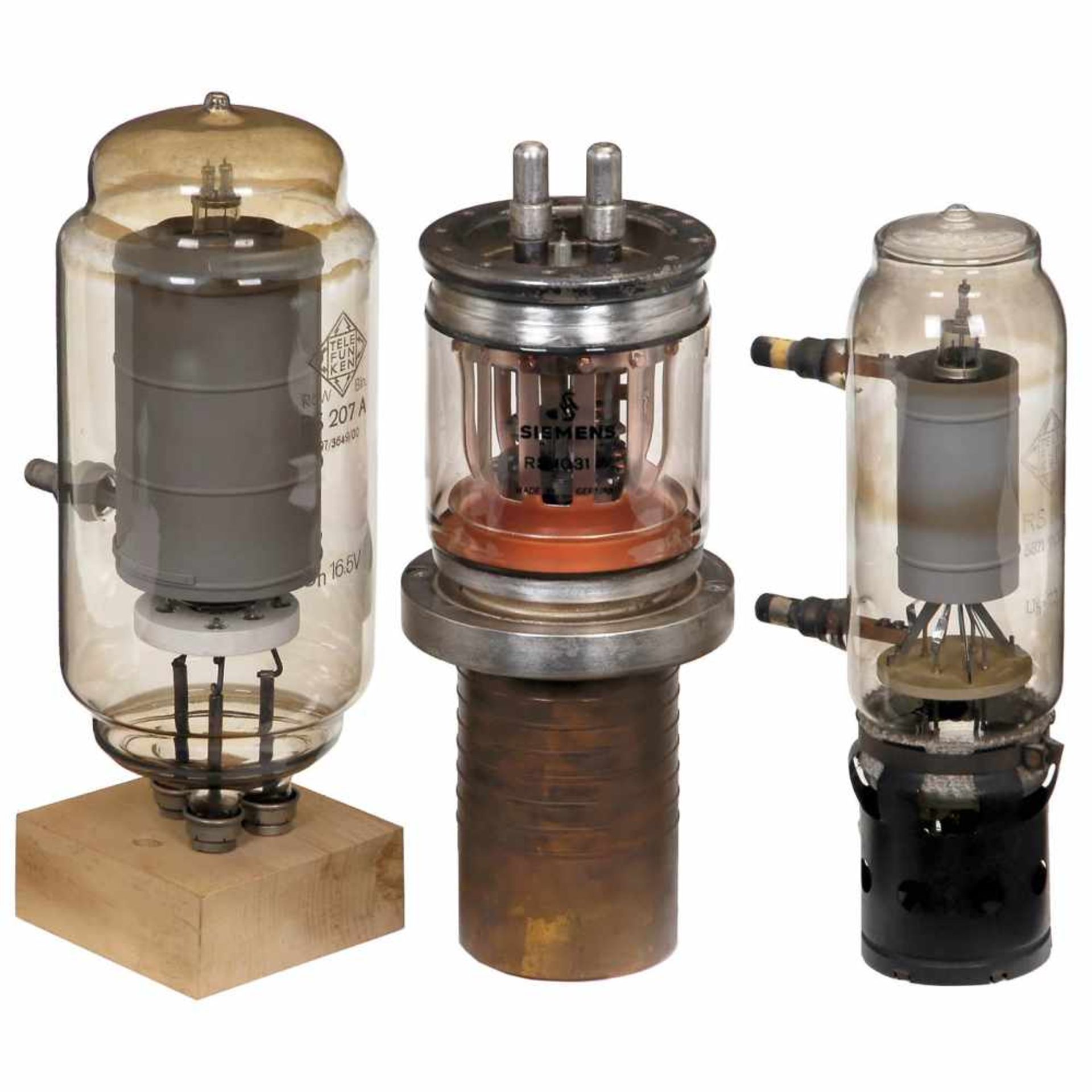 6 Large German Transmitting Tubes1) Telefunken RS 329, air-cooled 1-kW transmission triode. - 2) - Bild 3 aus 3