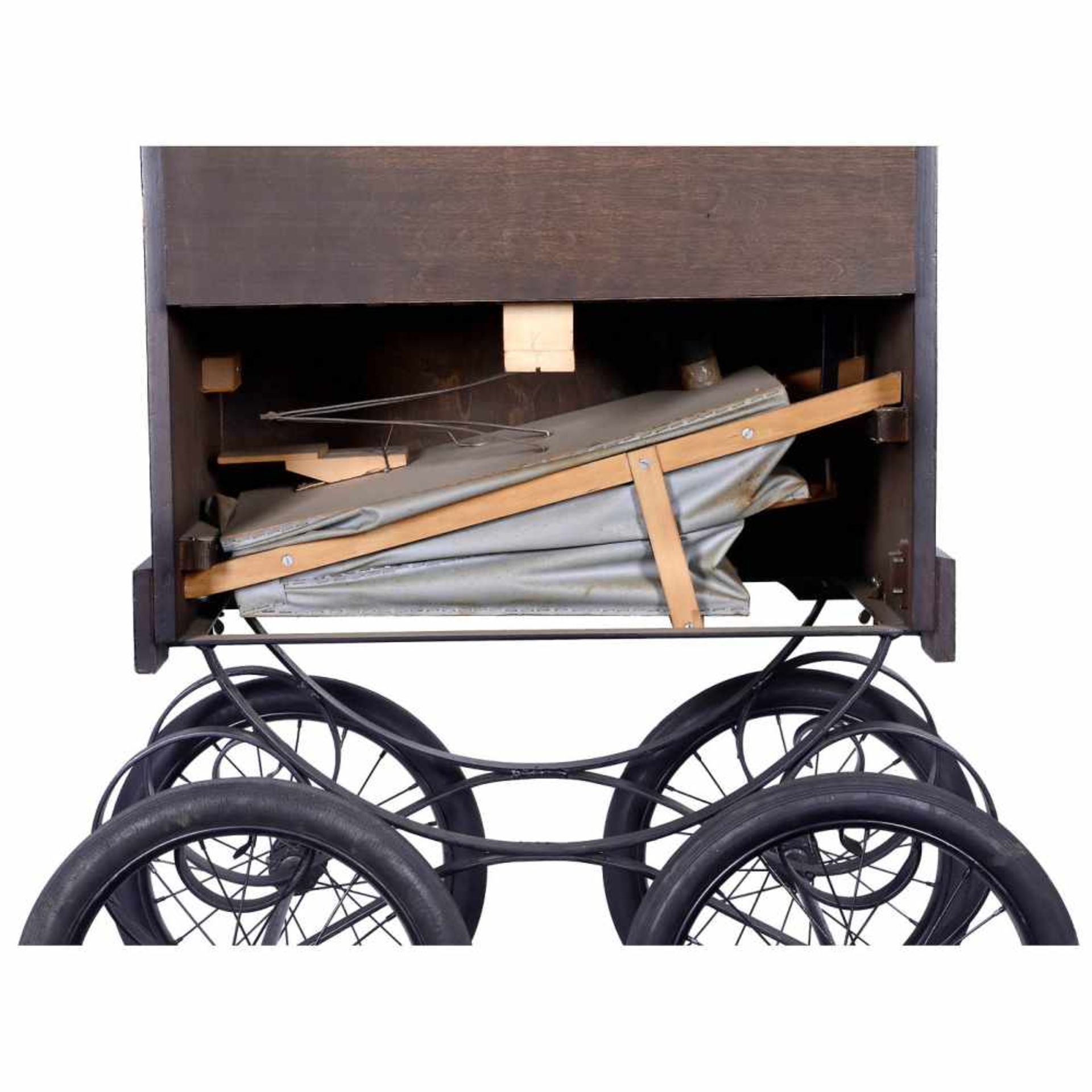 Paper-Strip Organ on Cart, c. 198016 notes, painted wood case, on wrought-iron cart with spoke - Bild 3 aus 3