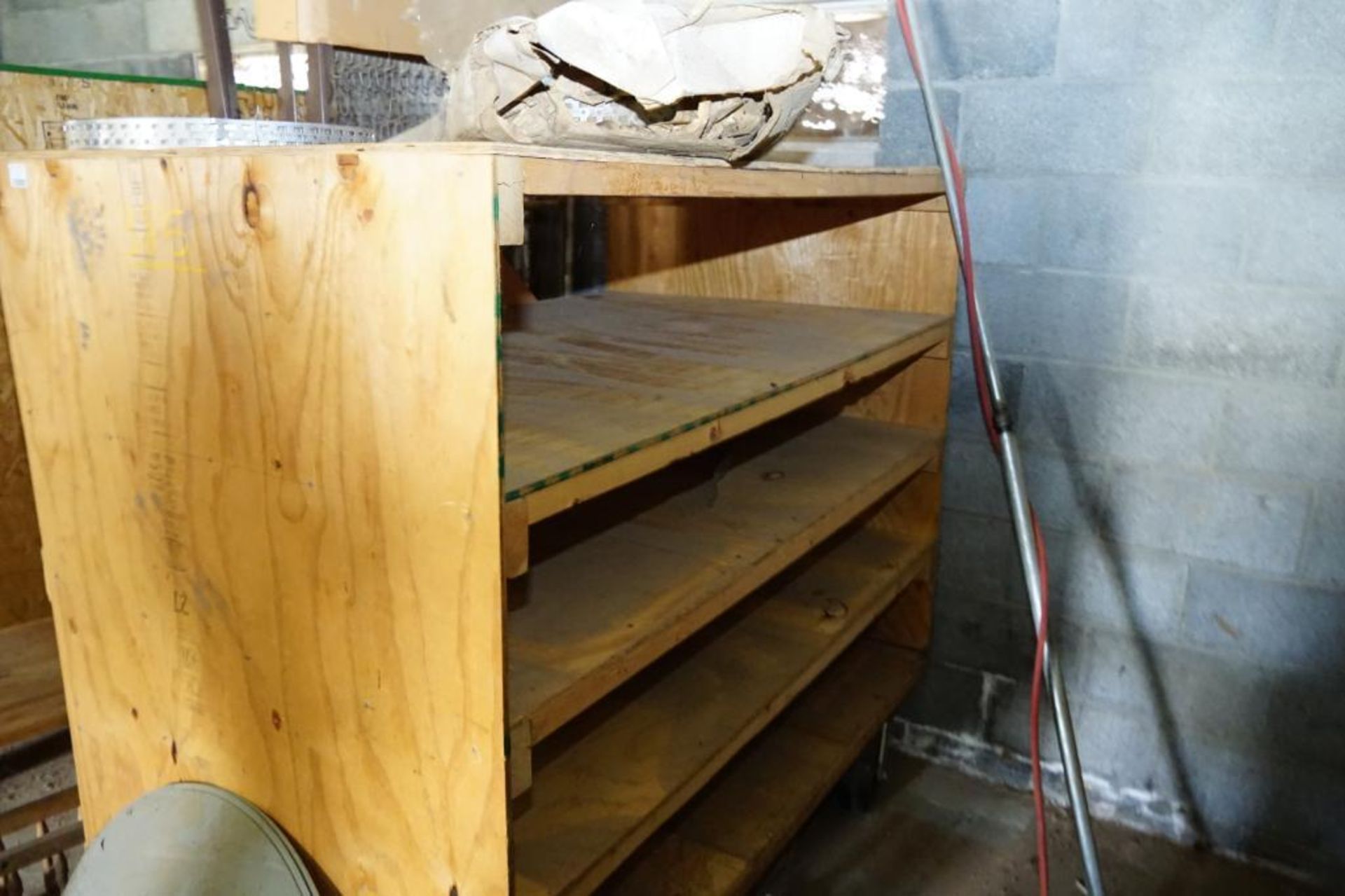 4 Twin Bed Frames and Wooden Storage Box On Wheels - Bild 2 aus 2