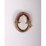 A 9ct gold shell cameo brooch. 7.5g 4cm x 3.2cm