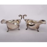 A pair of sterling silver sauce boats. 470gJosiah Williams. London 1914.