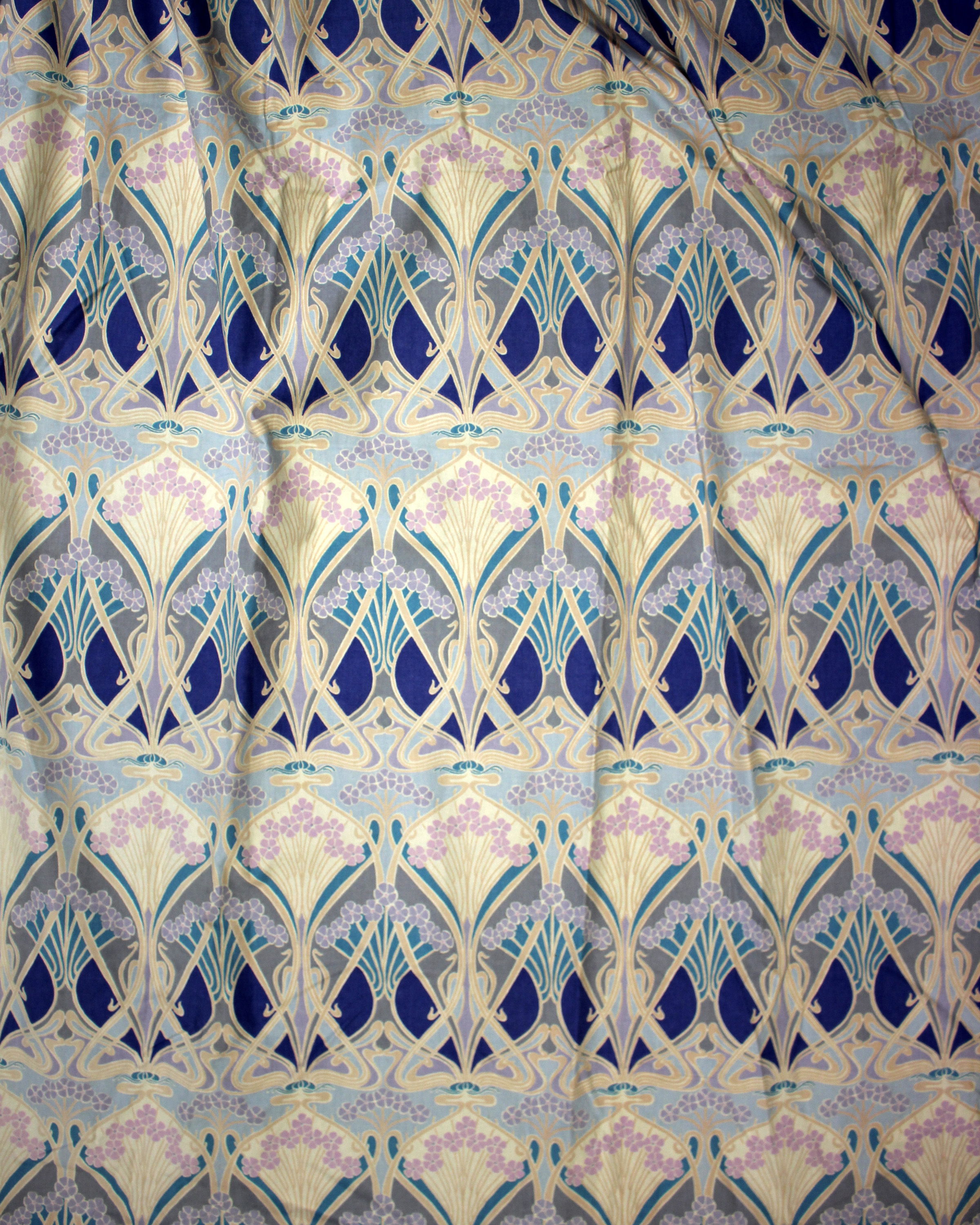 Vintage textiles - A pair of Liberty of London vintage curtains, VAT - Art Nouveau design, William