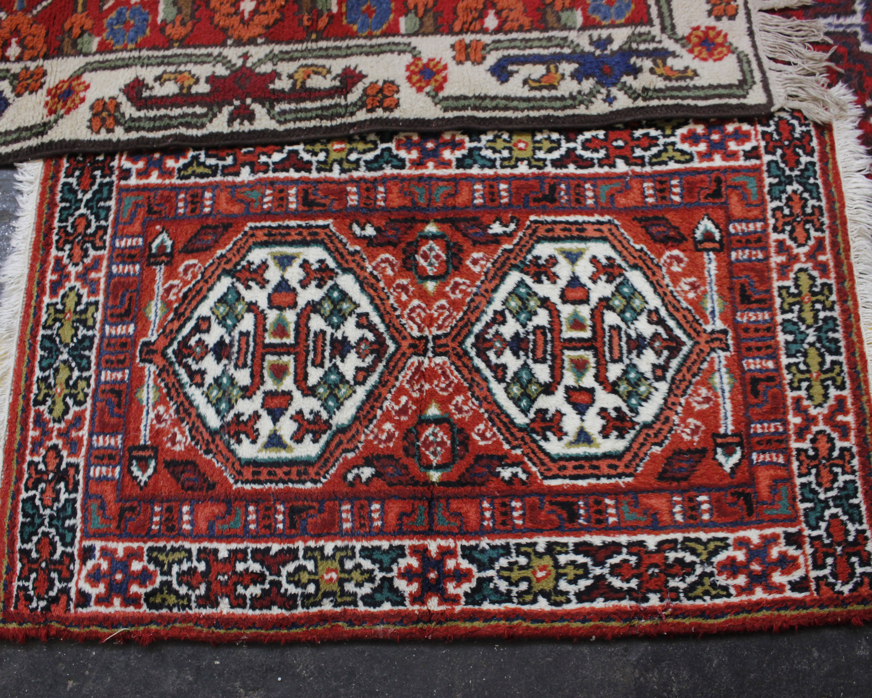 Collection of rugs - Image 7 of 10