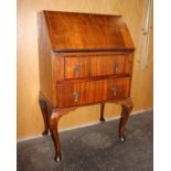 An Antique Mahogany Bureau On Cabriole Legs(H)100 x (W)60 x (D)43 cm