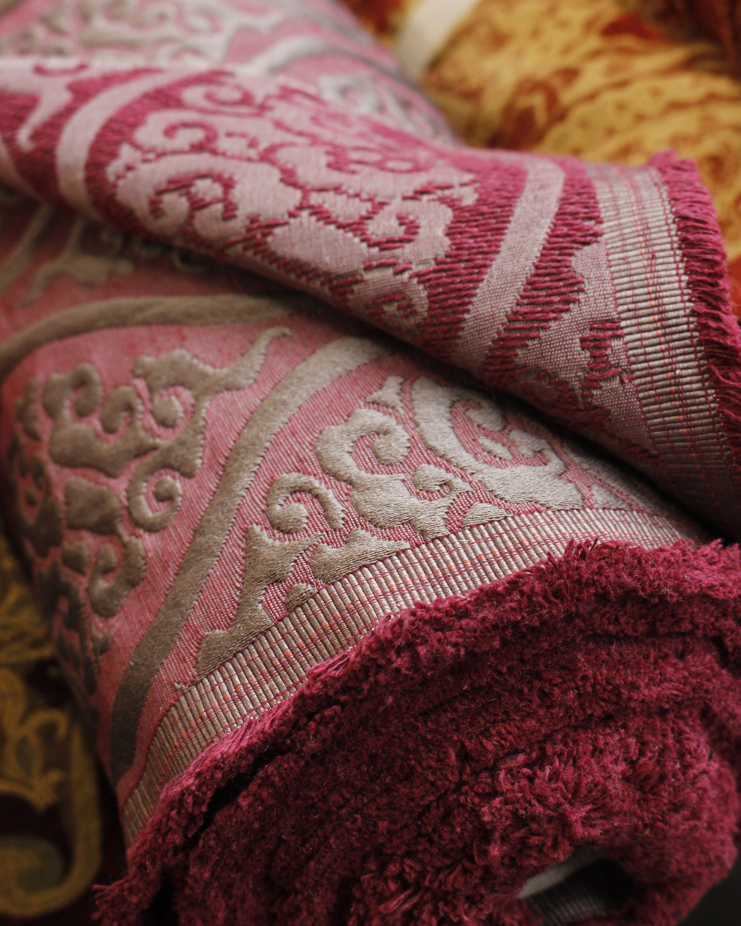 A large quantity of velvet brocade red, burgundy gold together with two rolls of burgundy poly - Image 3 of 4