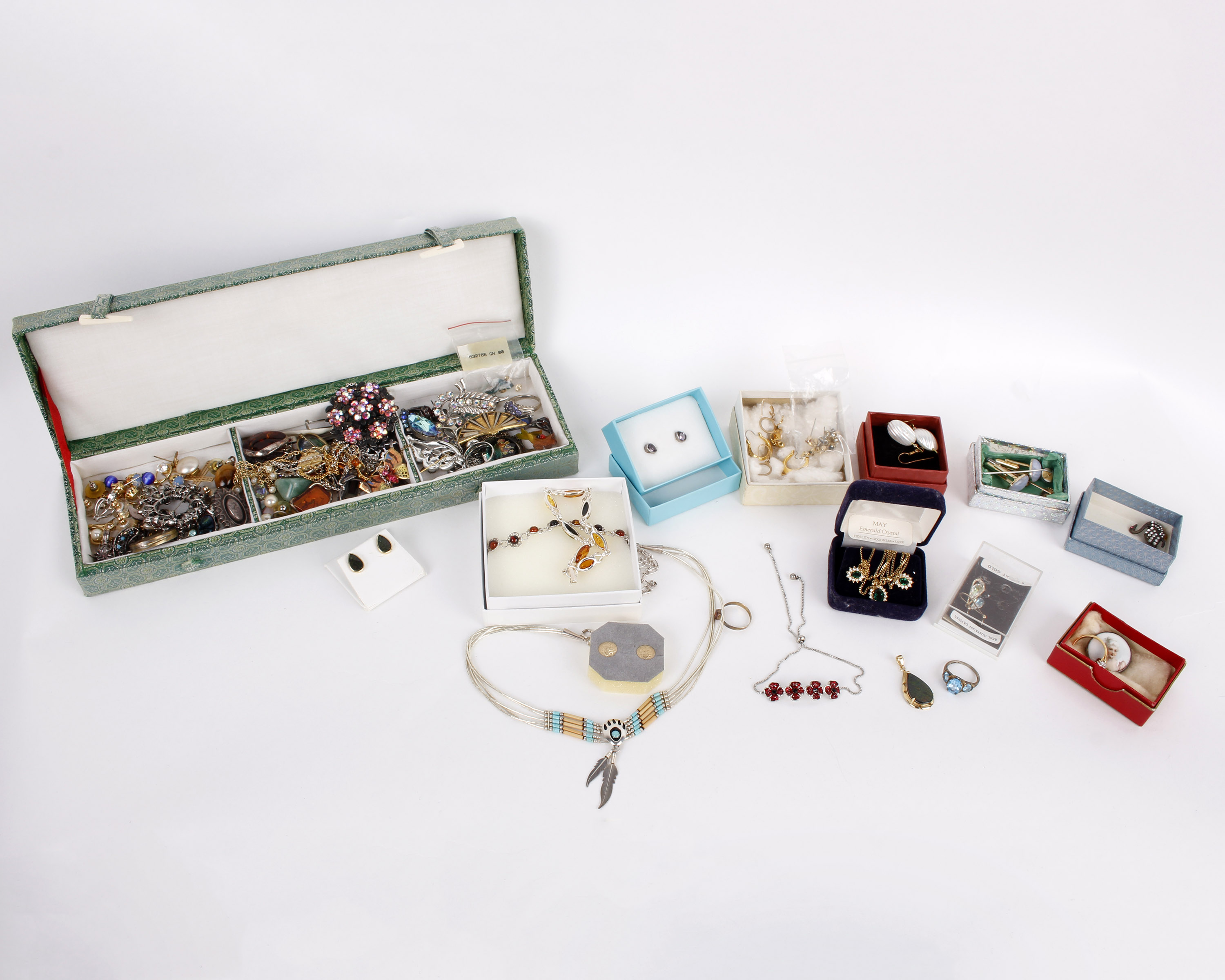 A collection of costume jewellery