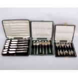 3 x sets of sterling silver cutlery to included green boxed 6 set sterling silver tea spoons 92g,