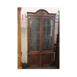 An Early 20th Century Oak Leadlight Display Cabinet(H)196 x (W)91 x (D)29 cm