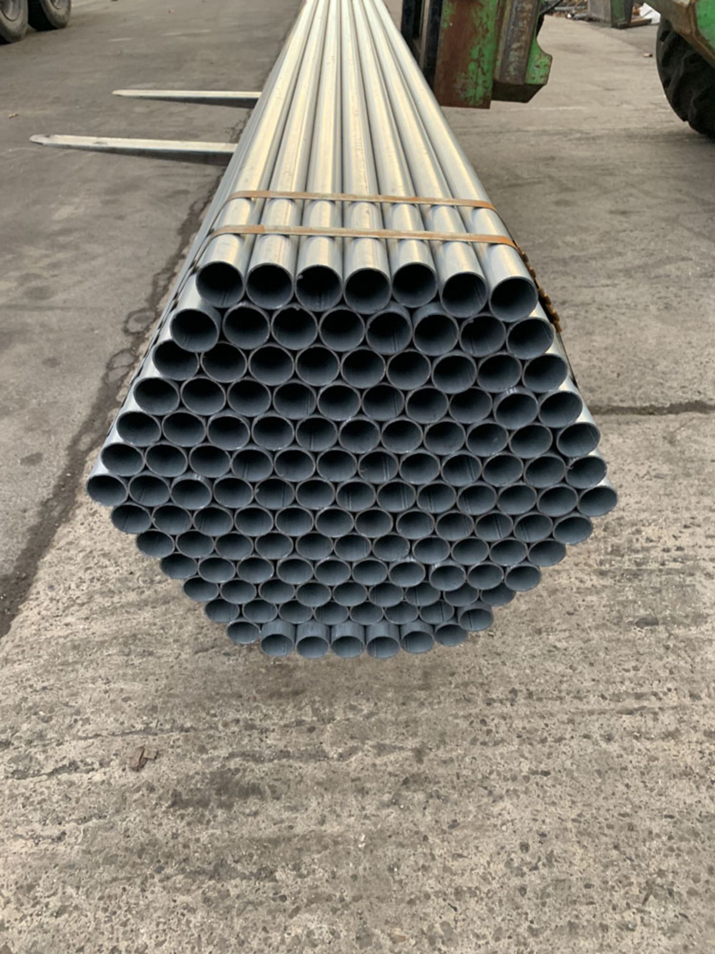 127 x Galvanised Tube, Approximate Sizes: 34.92mm OD x 1.5mm x 4900mm - Image 2 of 2