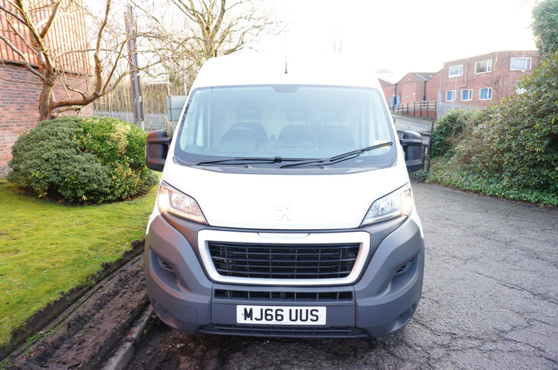 PEUGEOT Boxer 335Pro Panel Van, 130PS HDI, 2016 (66 reg) - Image 3 of 10