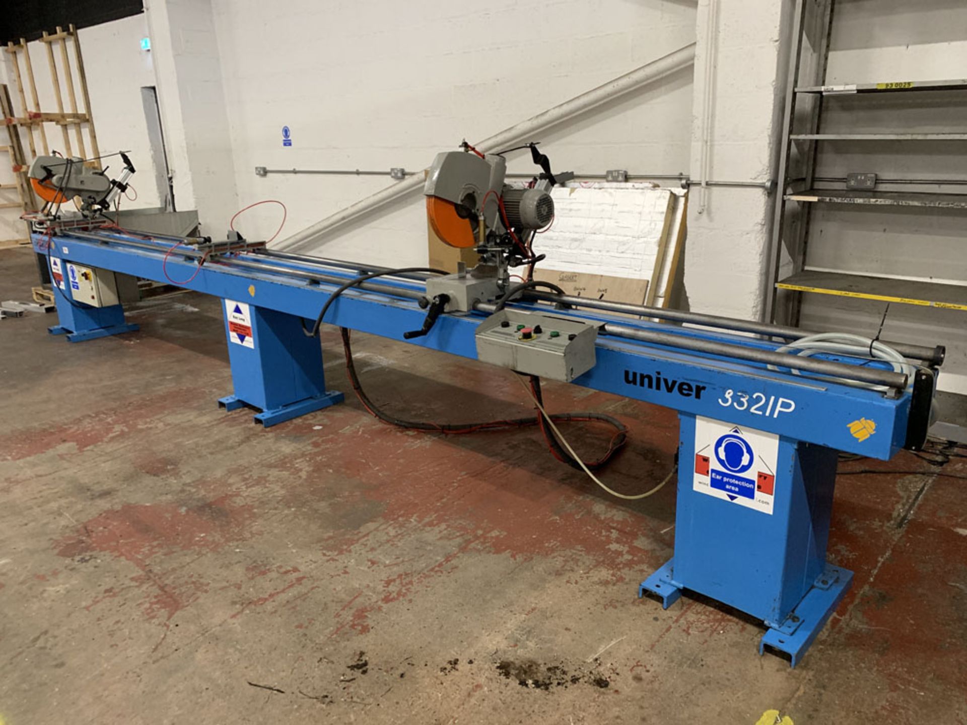 Pertici Univer Model 332P Twin Headed Mitering Sawing Machine. - Image 4 of 17