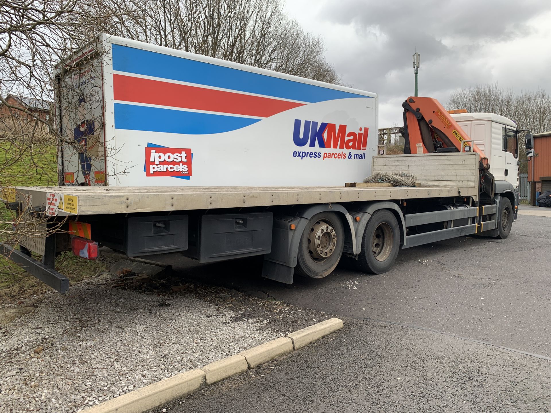 MAN TGA 26.310 Flatbed Lorry with Palfinger PK23002 Crane. 26,000KG Gross Weight. - Image 5 of 20