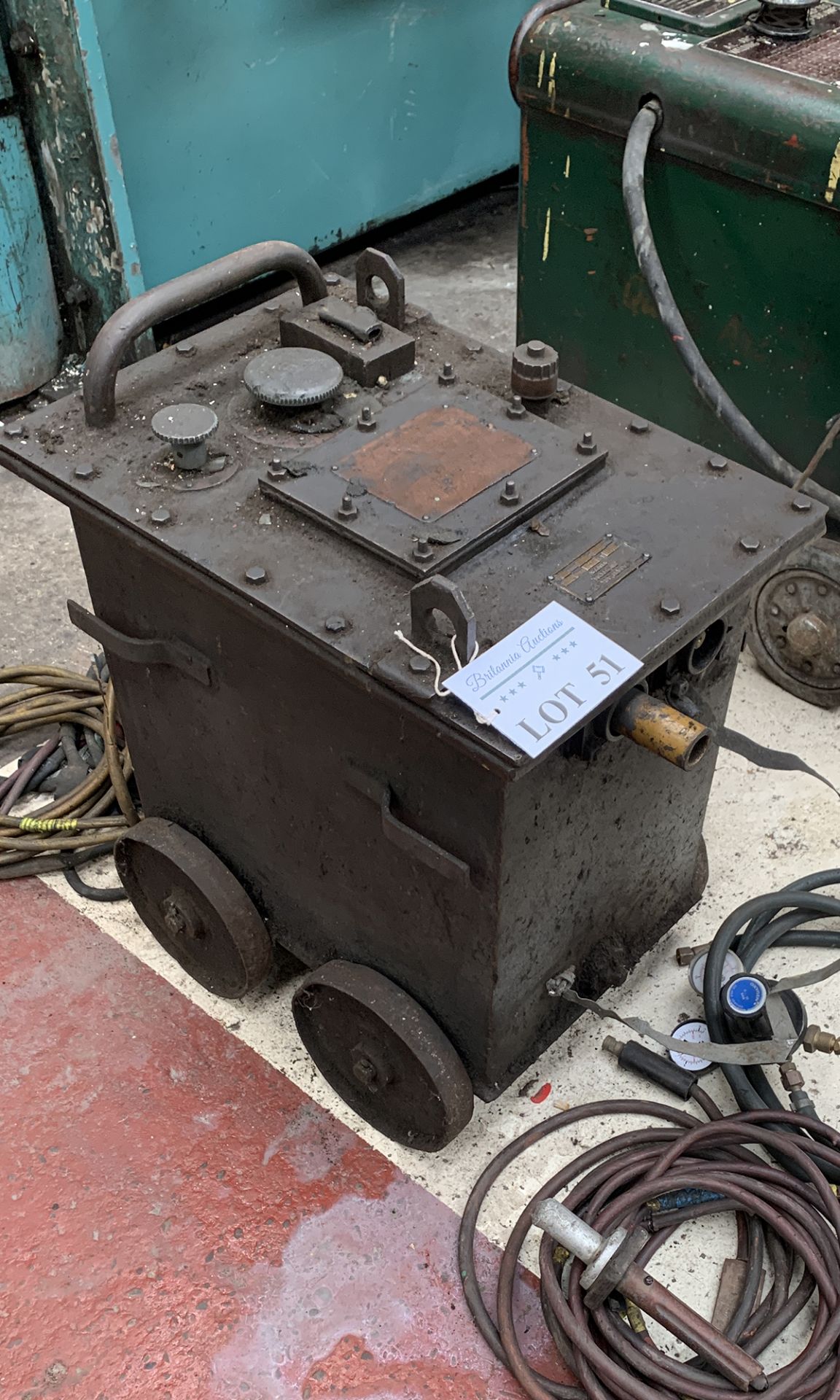 Quasi Arc 250 Amp Oil Welder.