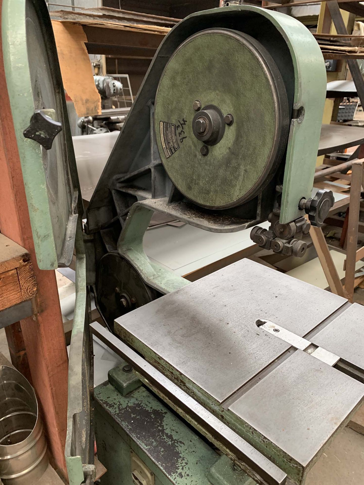 Startrite Vertical Bandsaw. 16" Throat. - Image 4 of 5