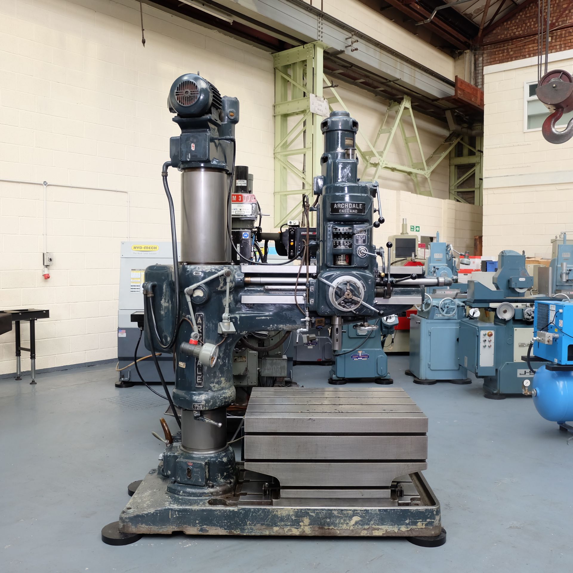 Archdale: 3'6" Radial Arm Drill. Spindle Speeds 40-2000rpm.