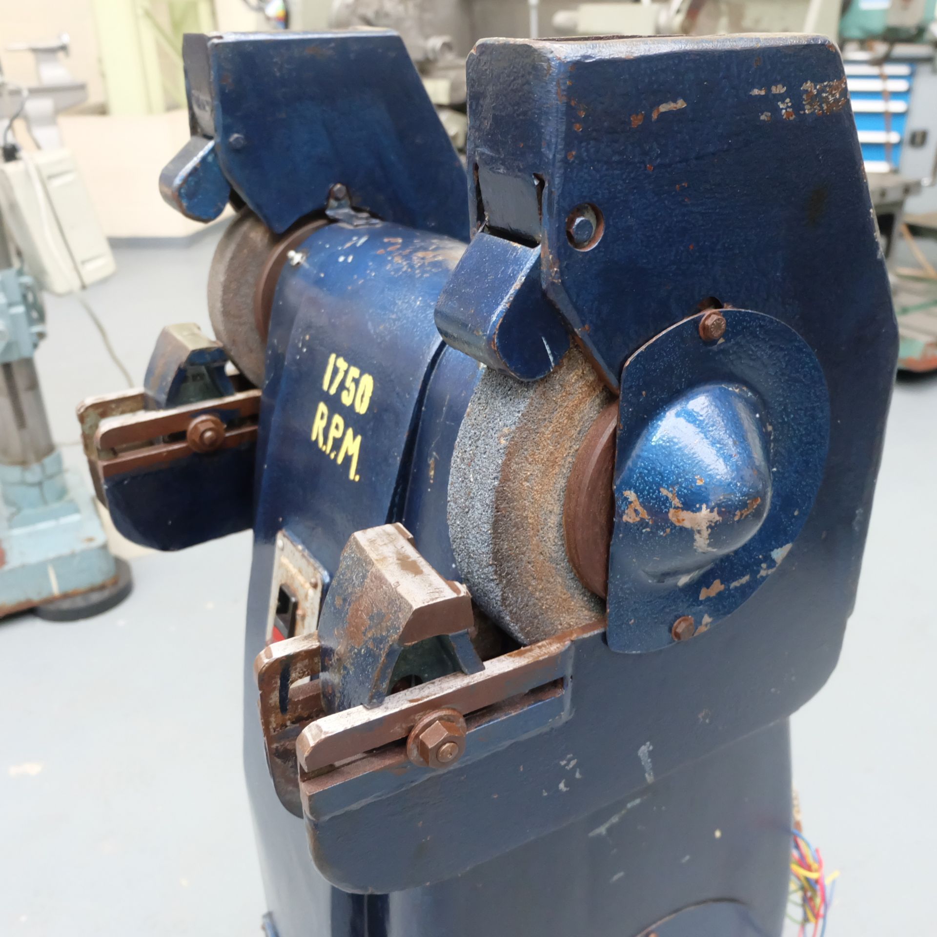 Gate Milford: Double ended Tool Grinder. Wheel Size 12" x 1 1/2". - Image 3 of 6