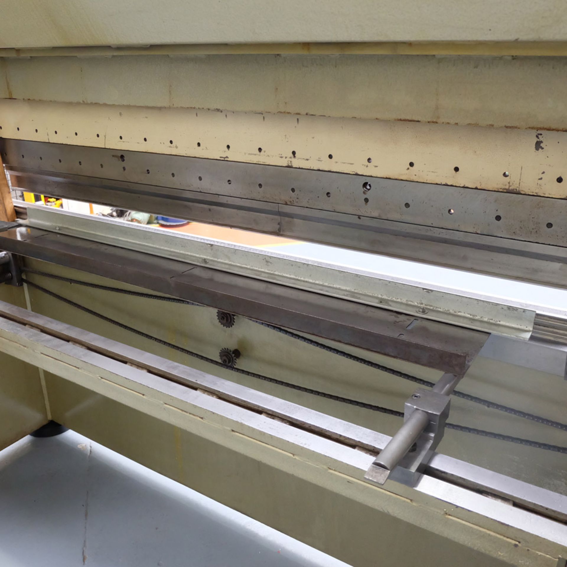 K&B: Down Stroke Hydraulic Press Brake. - Image 7 of 7