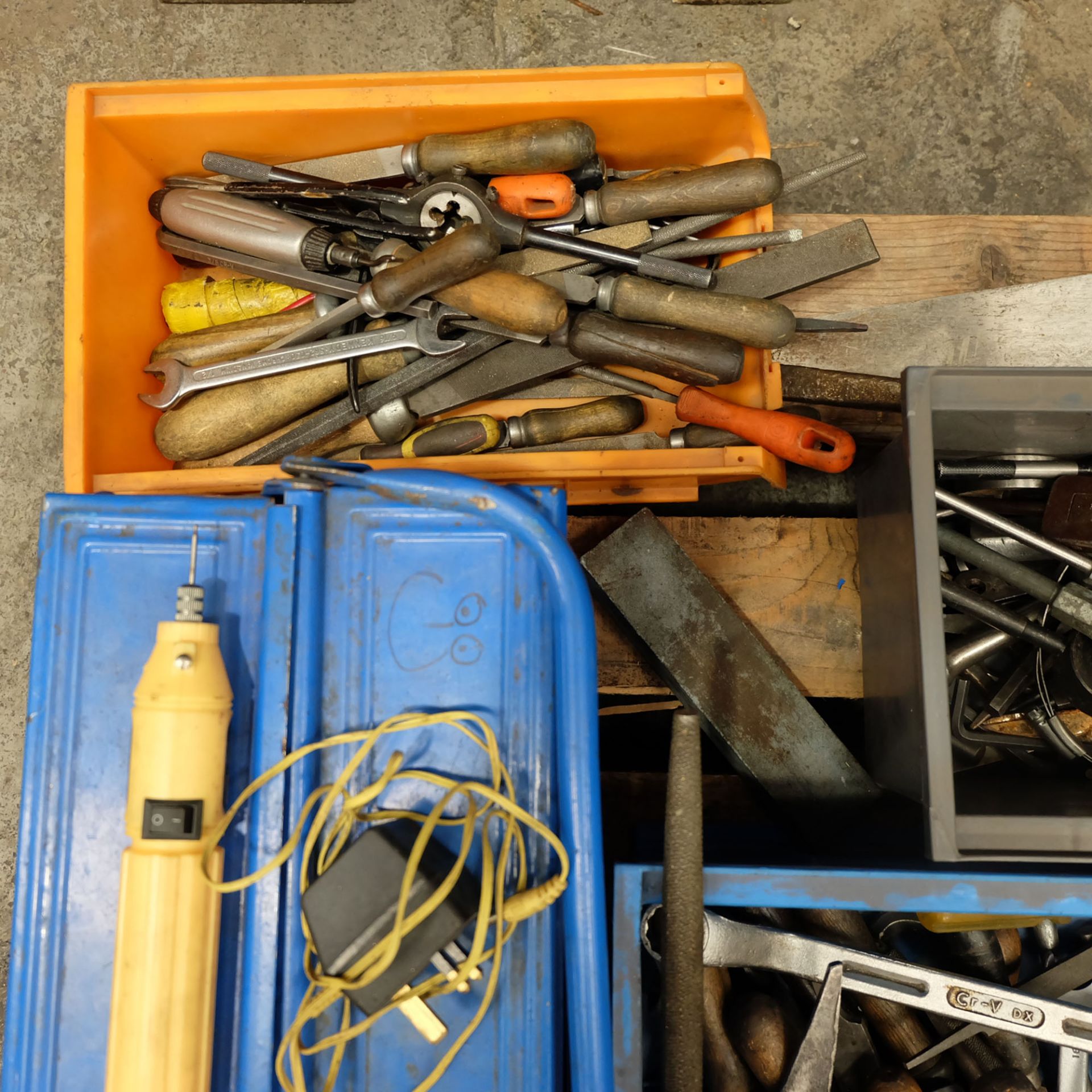 Quantity Of Various Tools - Image 2 of 6