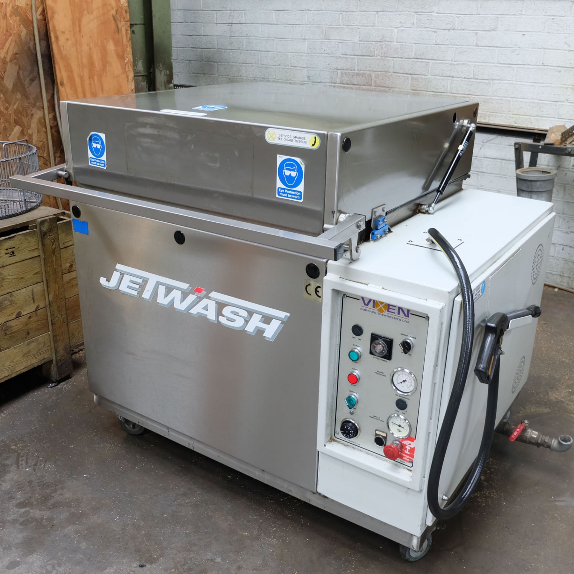 Vixen Jetwash Model JW60 Automatic Hot Wash Rotary Spray Machine. Bowl Size 600mm x 260mm.