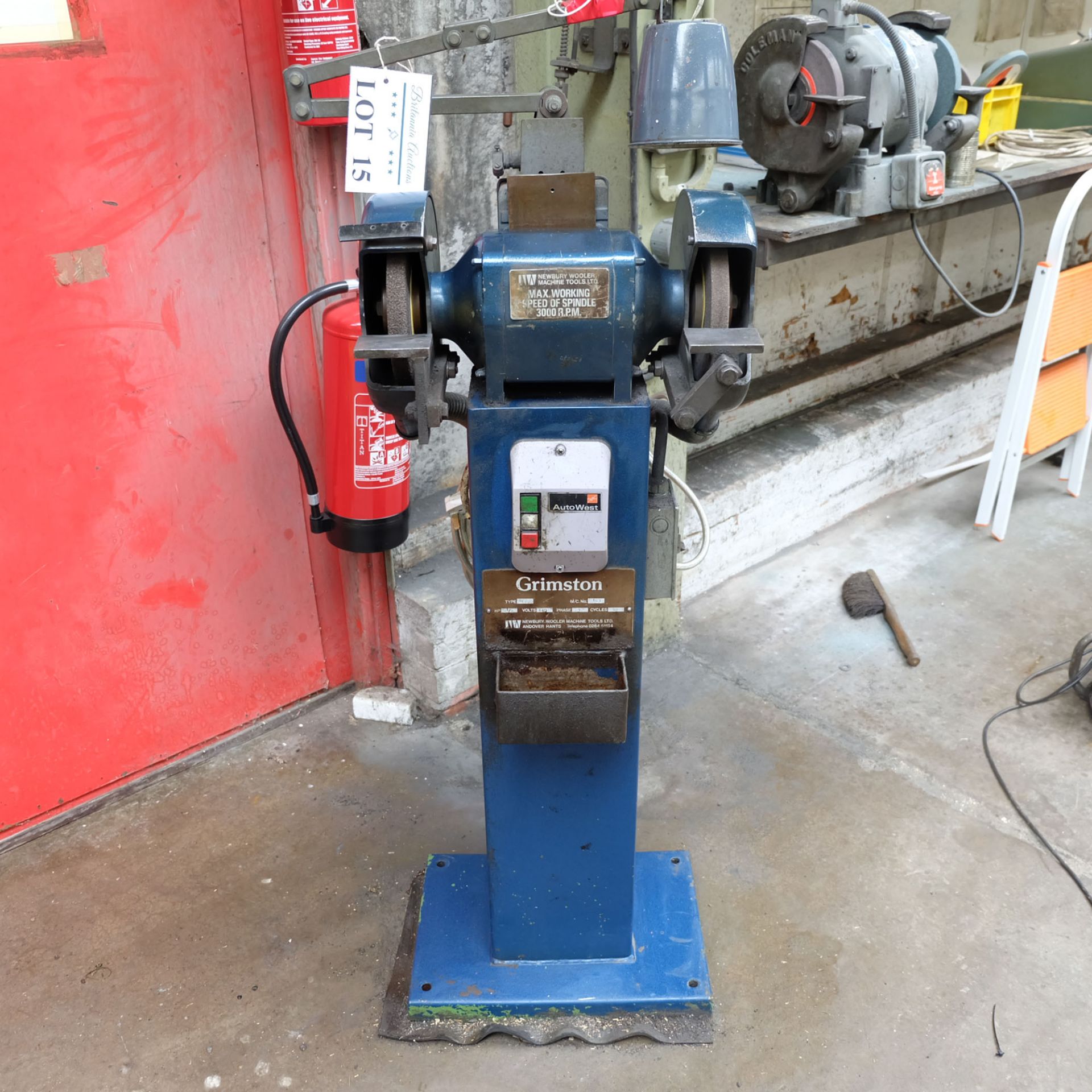 Grimston Type DE 200. Double Ended Pedestal Grinder. Grinding Wheel Size 200mm.