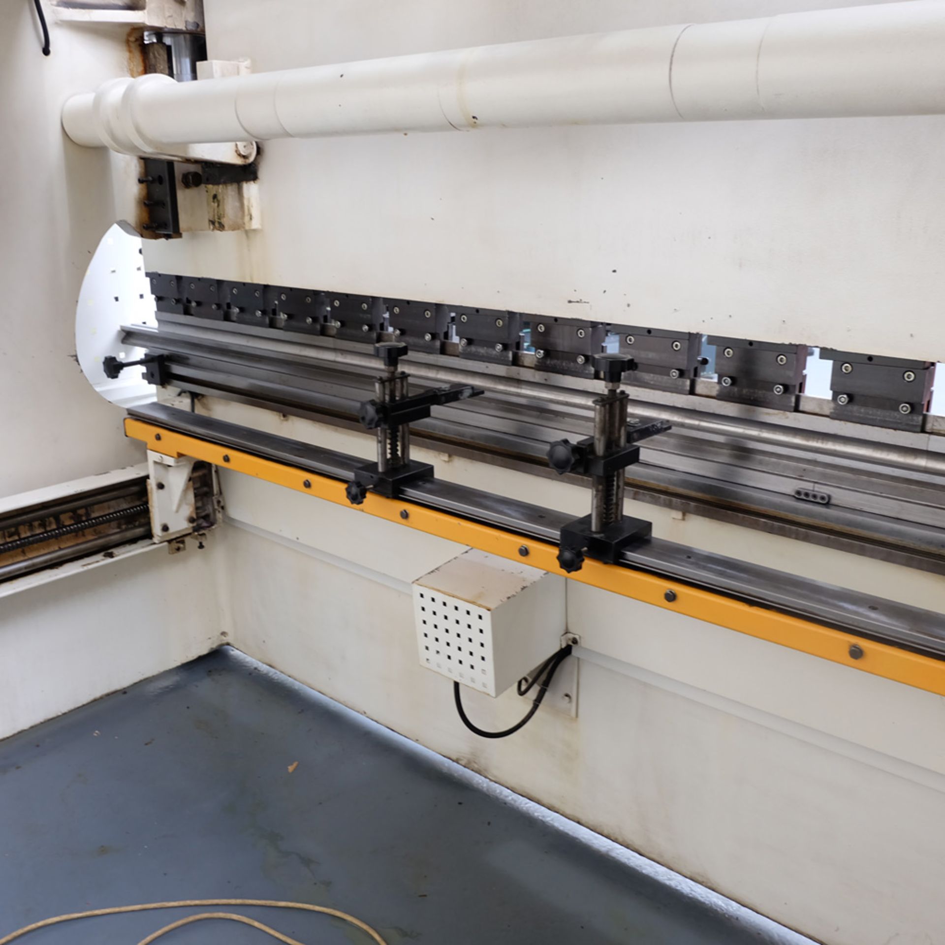 Ermak AP3120 Hydraulic Downstroke Press Brake. Capacity 3100mm x 6mm. Bending Force 120 Ton. - Image 11 of 14