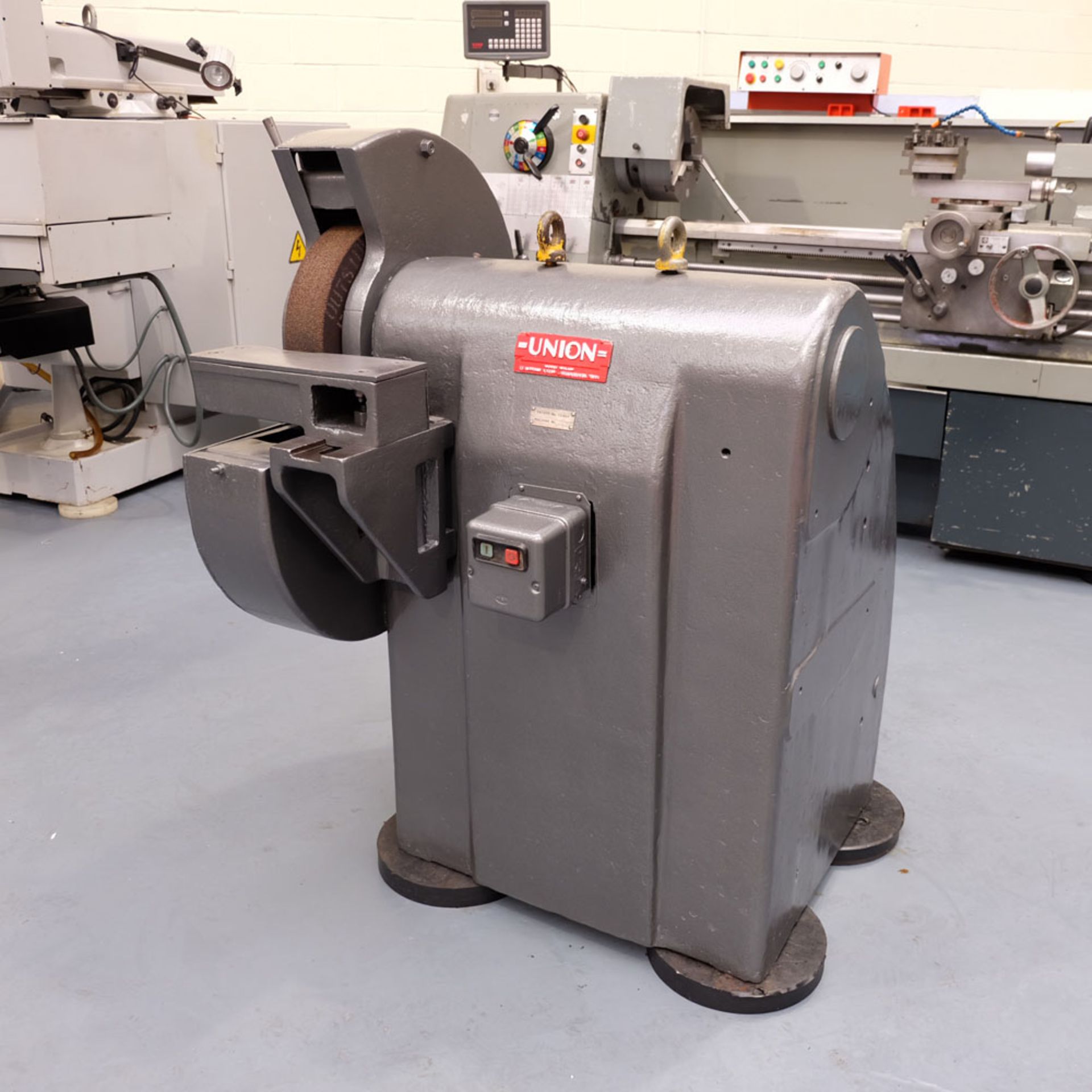 Union Heavy Duty Single Wheel Fettling Grinder. Max Wheel Diameter 16" x 3". - Image 2 of 5