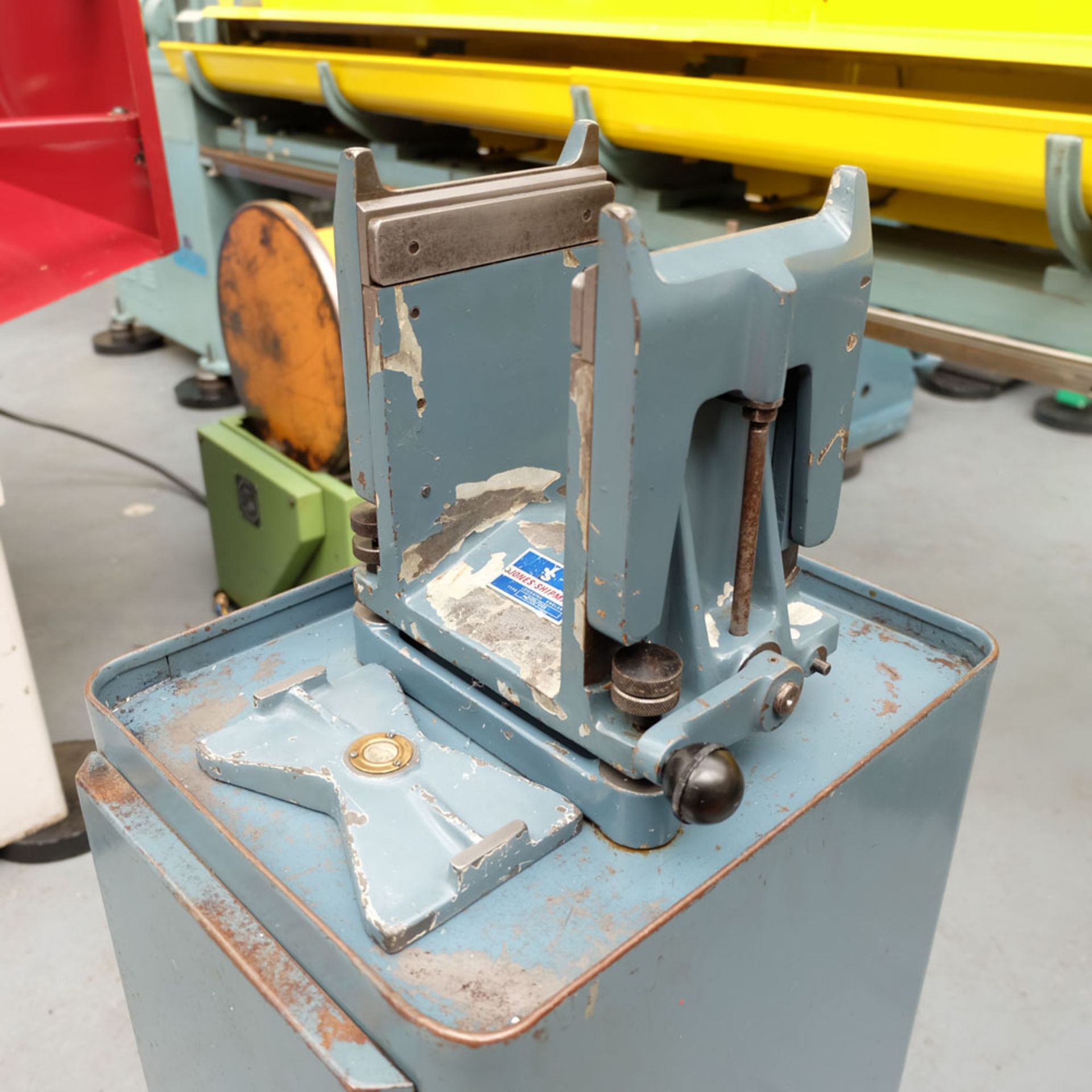 Jones & Shipman Type 2101/OGI Wheel Balancing Unit. 145mm Between Blades. 160mm Deep. - Image 2 of 4