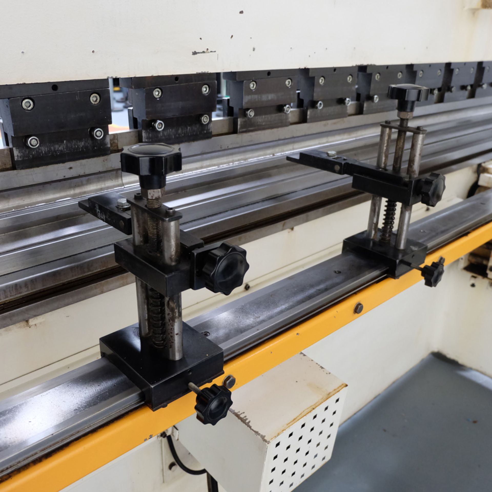 Ermak AP3120 Hydraulic Downstroke Press Brake. Capacity 3100mm x 6mm. Bending Force 120 Ton. - Image 13 of 14