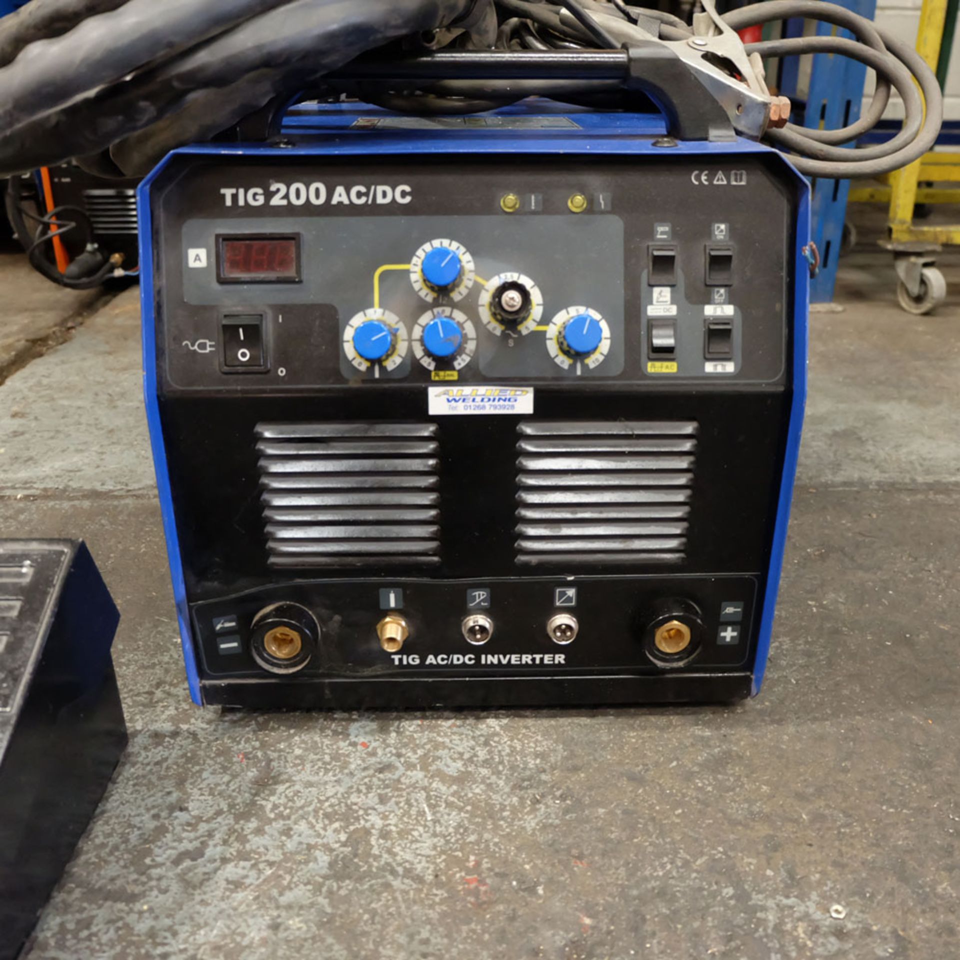 Tig 200 AC/DC Tig Welding Unit. Max 200 AMP. With Tig Torch & Foot Control. Single Phase / 240 Volt. - Image 2 of 6