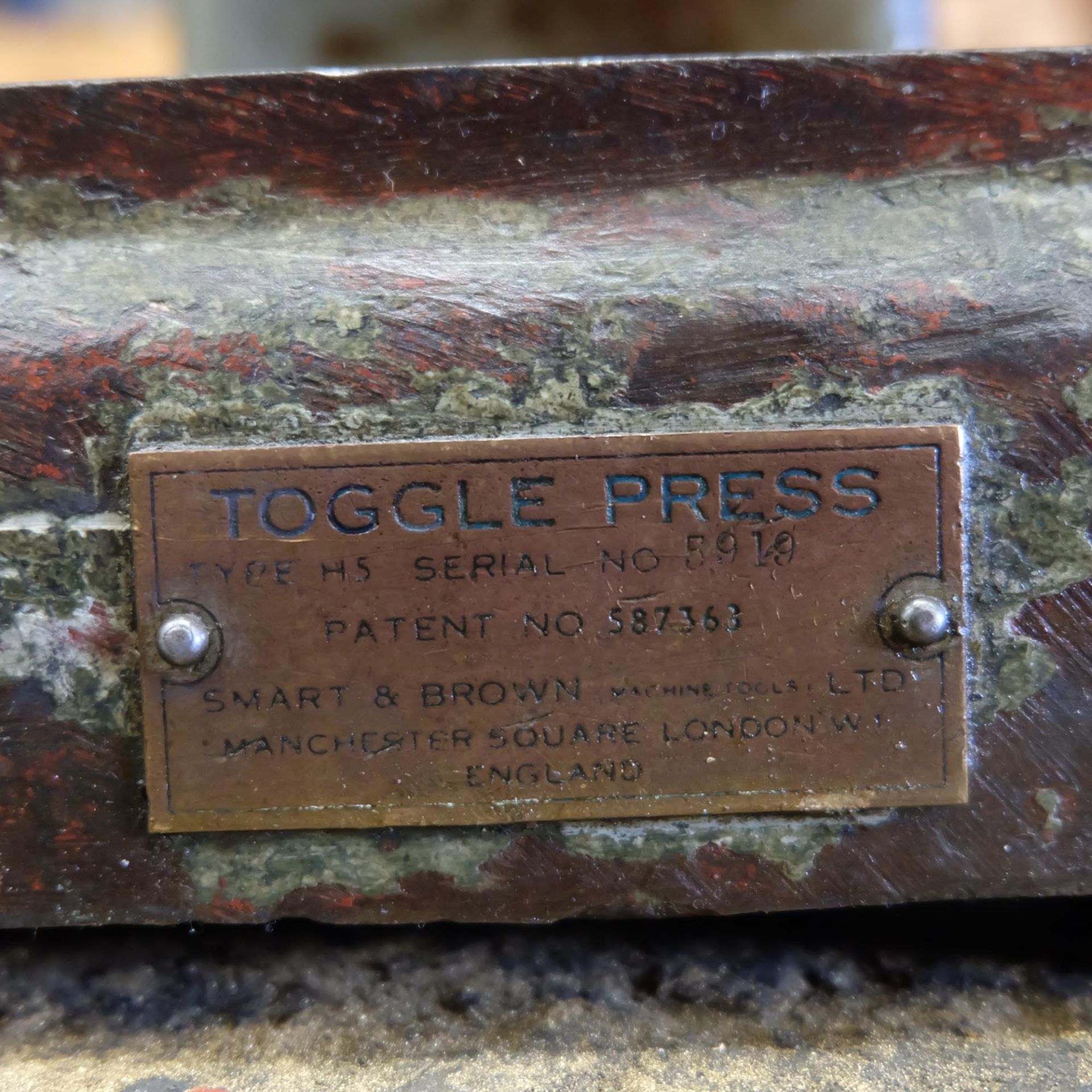 Smart & Brown Type H5 Toggle Press - Image 4 of 4