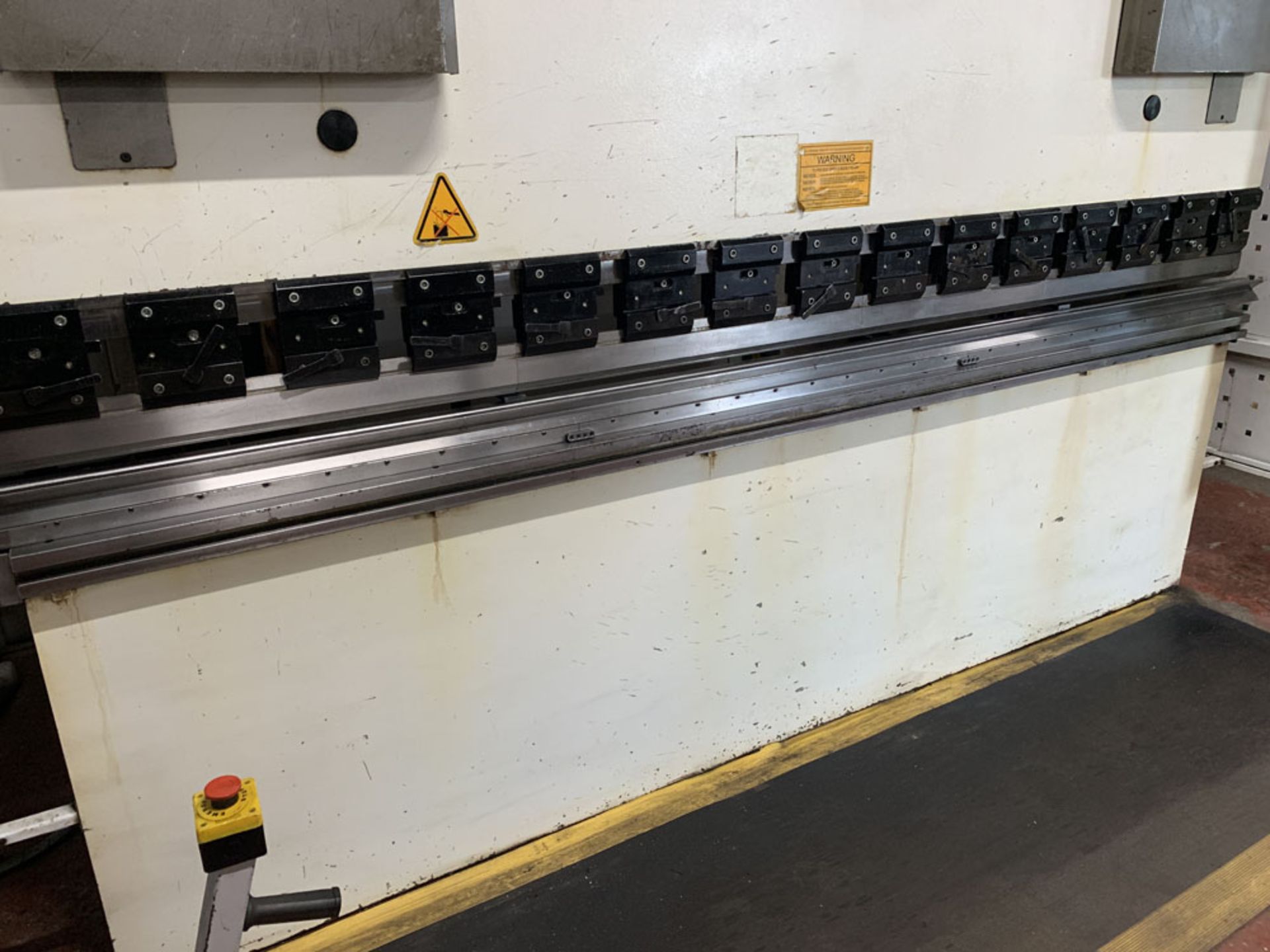 Ermak AP3120 Hydraulic Downstroke Press Brake. Capacity 3100mm x 6mm. Bending Force 120 Ton. - Image 4 of 8