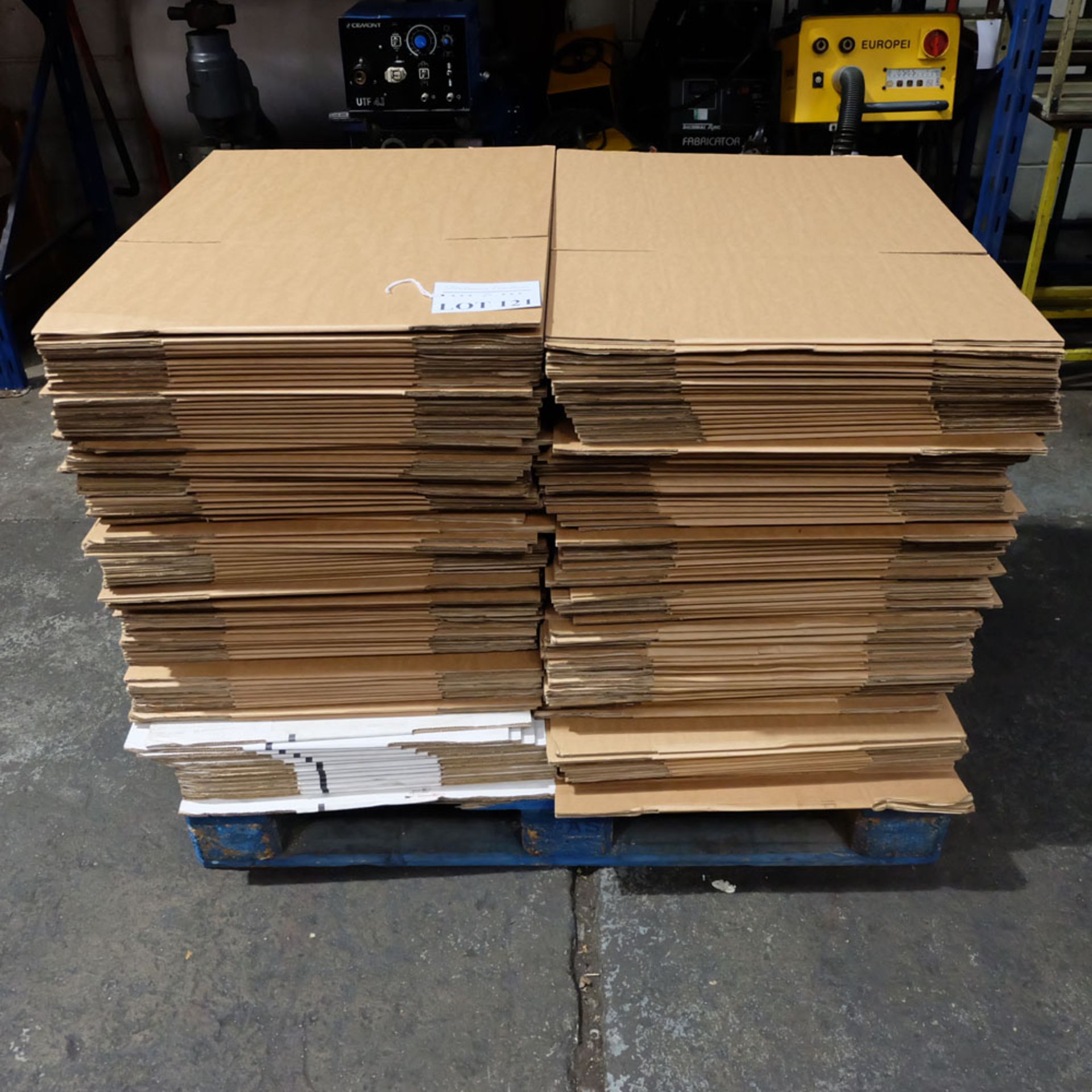 Pallet of Cardboard Boxes. Approx Size (flat) 24 1/2 x 32".
