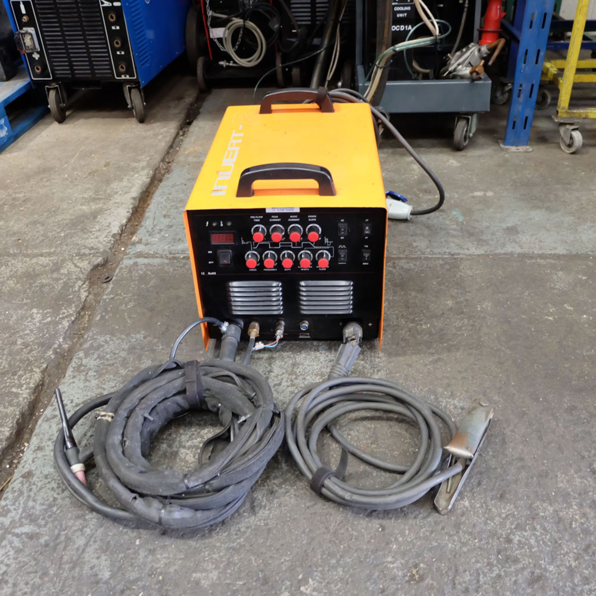 Invert-R Model TIG200PACDC - Portable AC/DC Welding Set. Capacity 10 to 200 Amp.