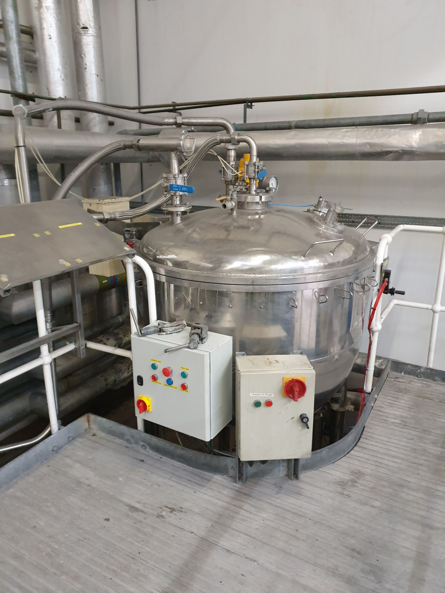 Guisti 150 Gallon jacketed mixing vessel with scra - Image 3 of 4