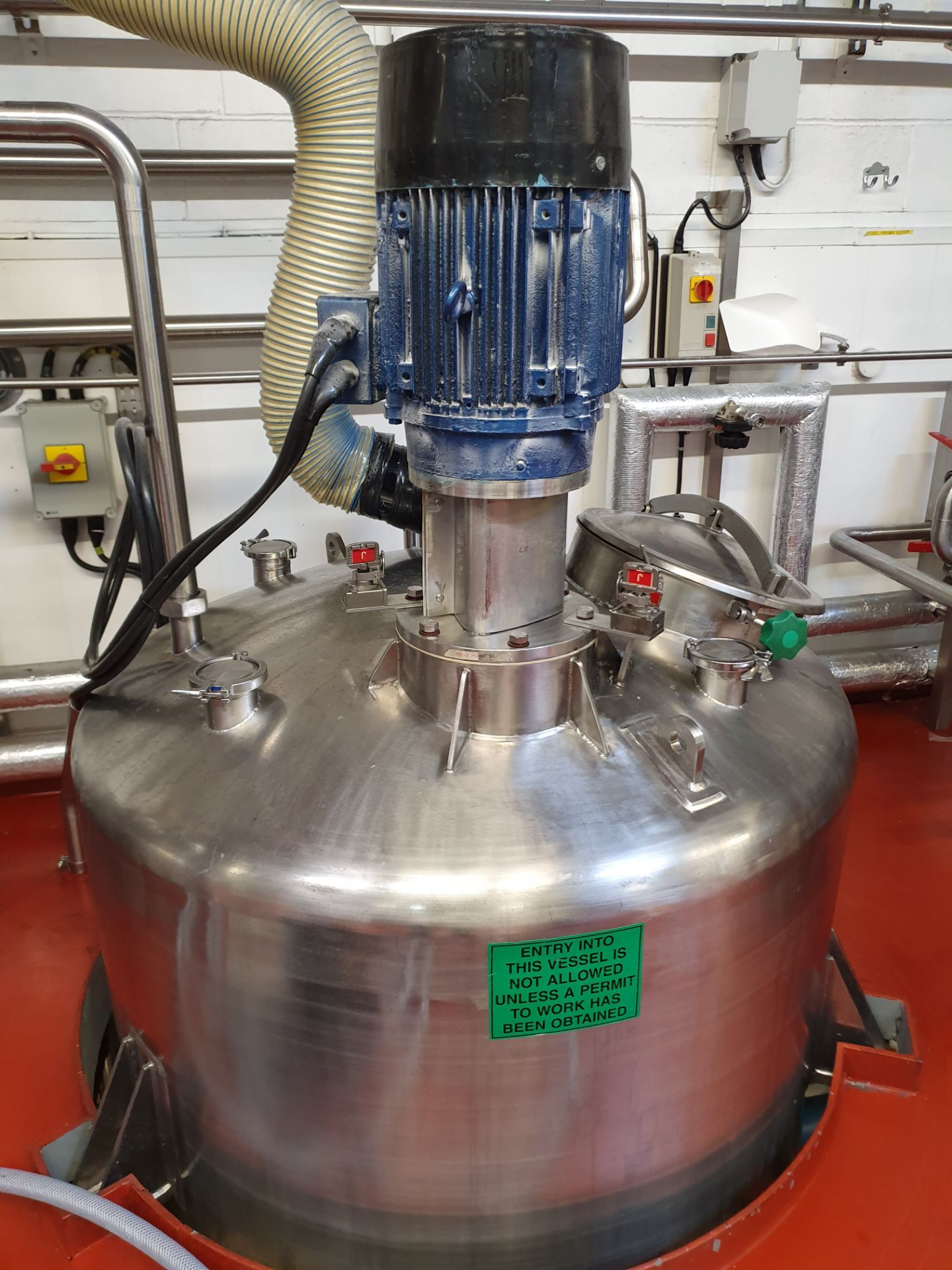 BCH 5000 Litre stainless steel jacketed mixing ves