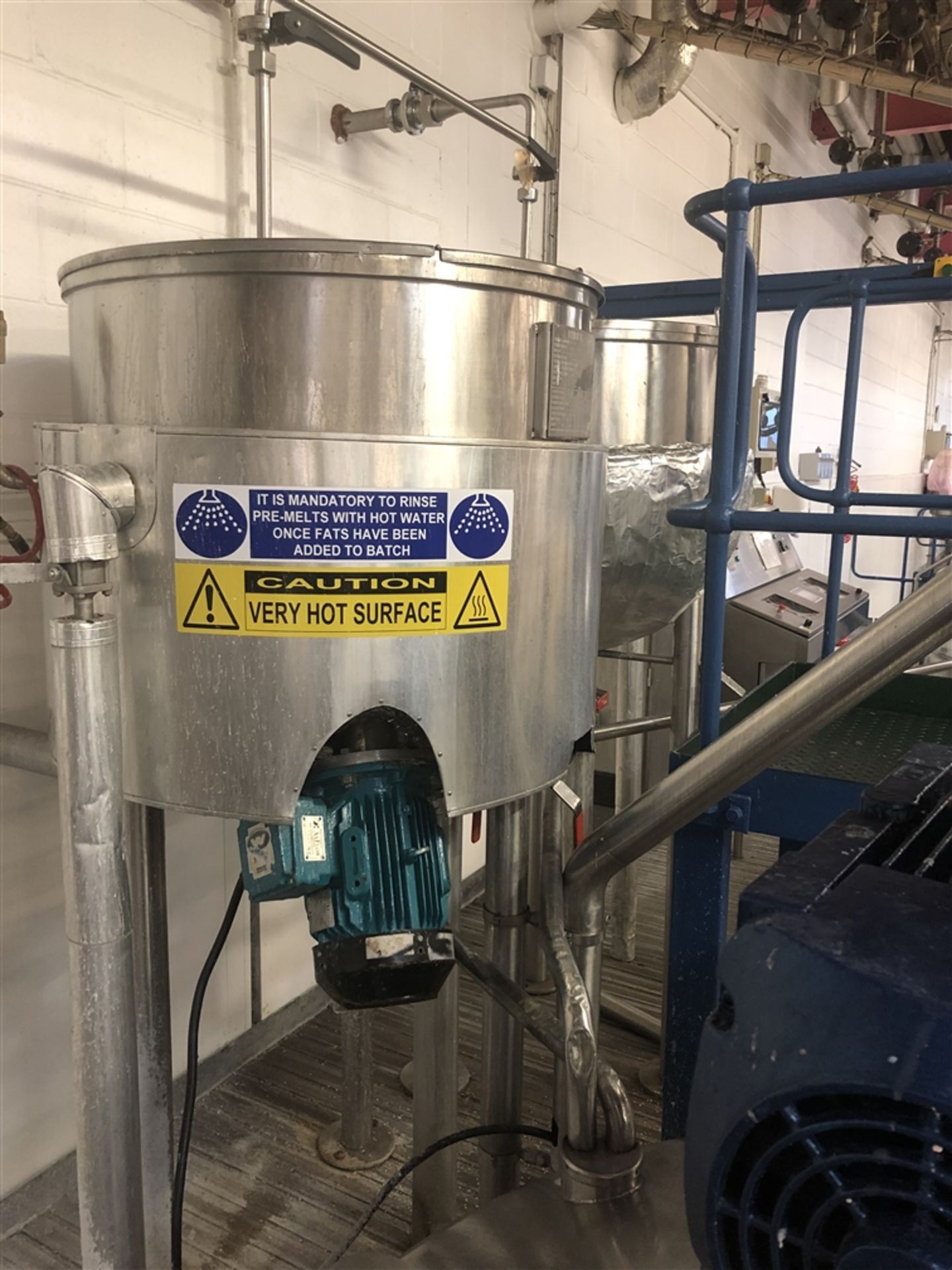 Bibby’s 300 Litre jacketed pre-mix vessel with bot