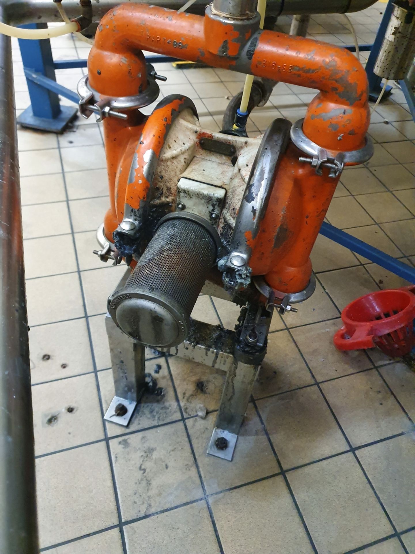 Guide Price - £600 - Wilden M4 Stainless steel diaphragm pump