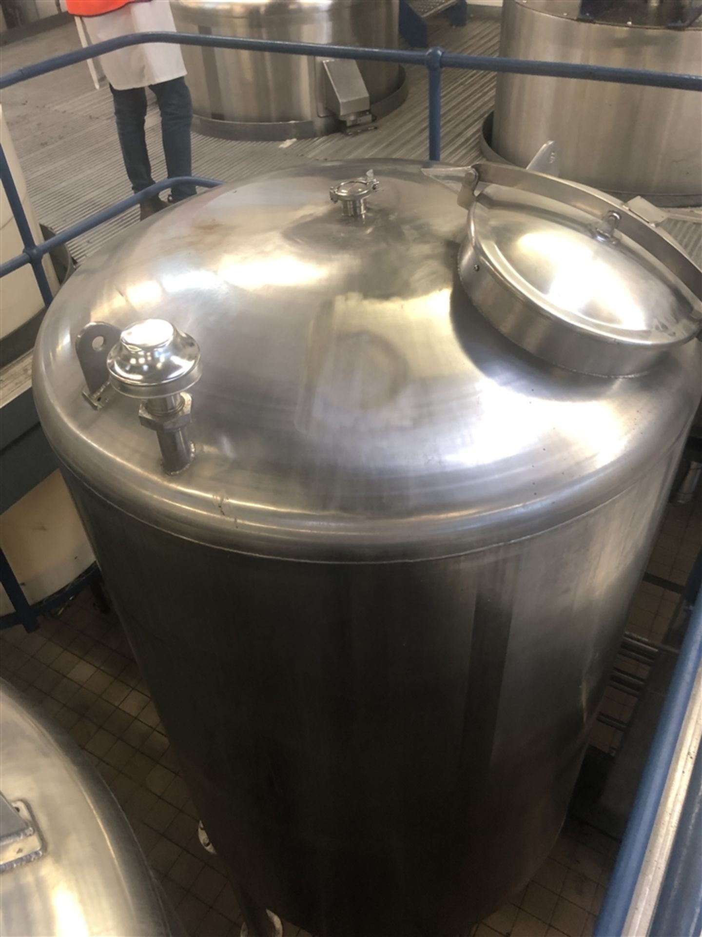 Websters 2500 Litre stainless steel cylindrical st