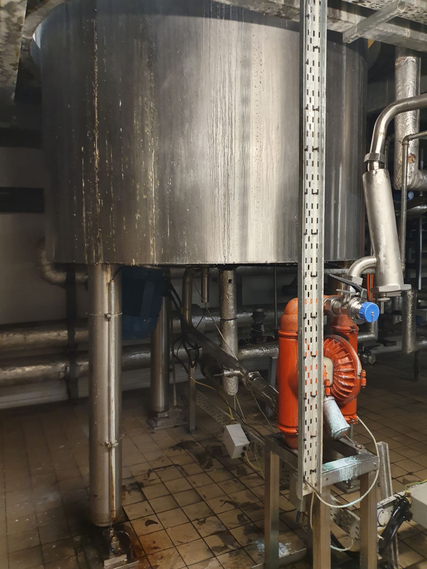 Bibby’s 300 Litre stainless steel jacketed hemisph