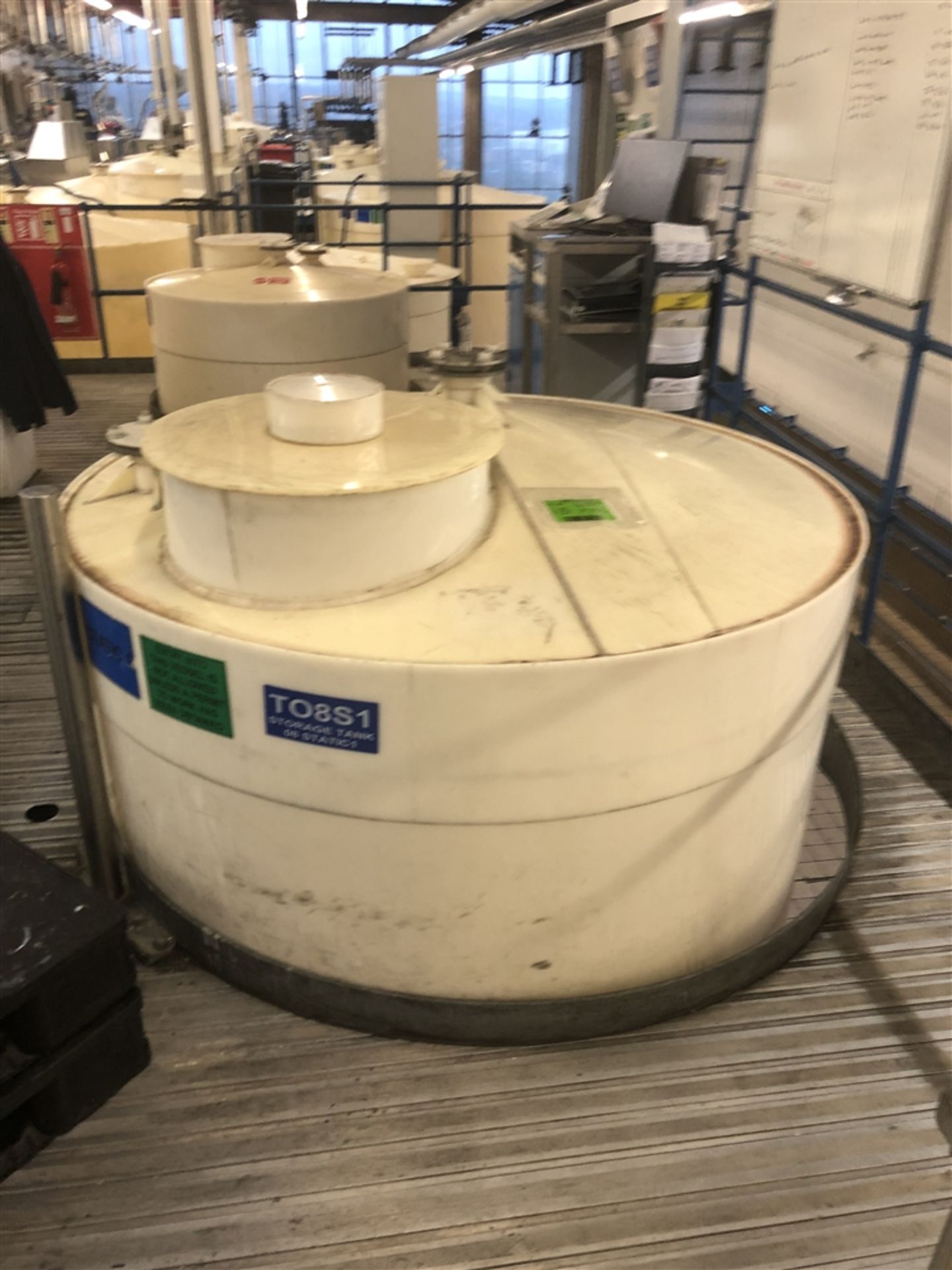 5000 Litre plastic cylindrical storage tank