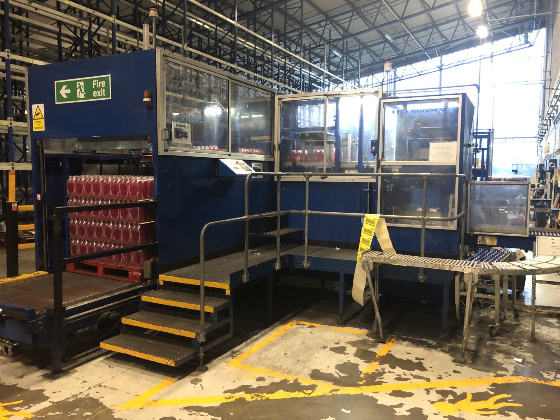 PCE Automation packlifter, palletizer and pallet d